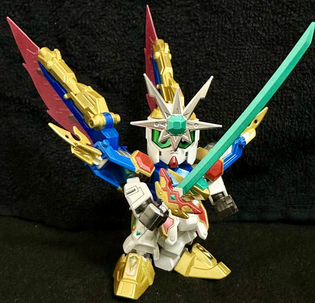 烈旋鳳凰丸を持ってのポージング。レジェンドBBは関節が多く、可動域が広いのがいいですよね。