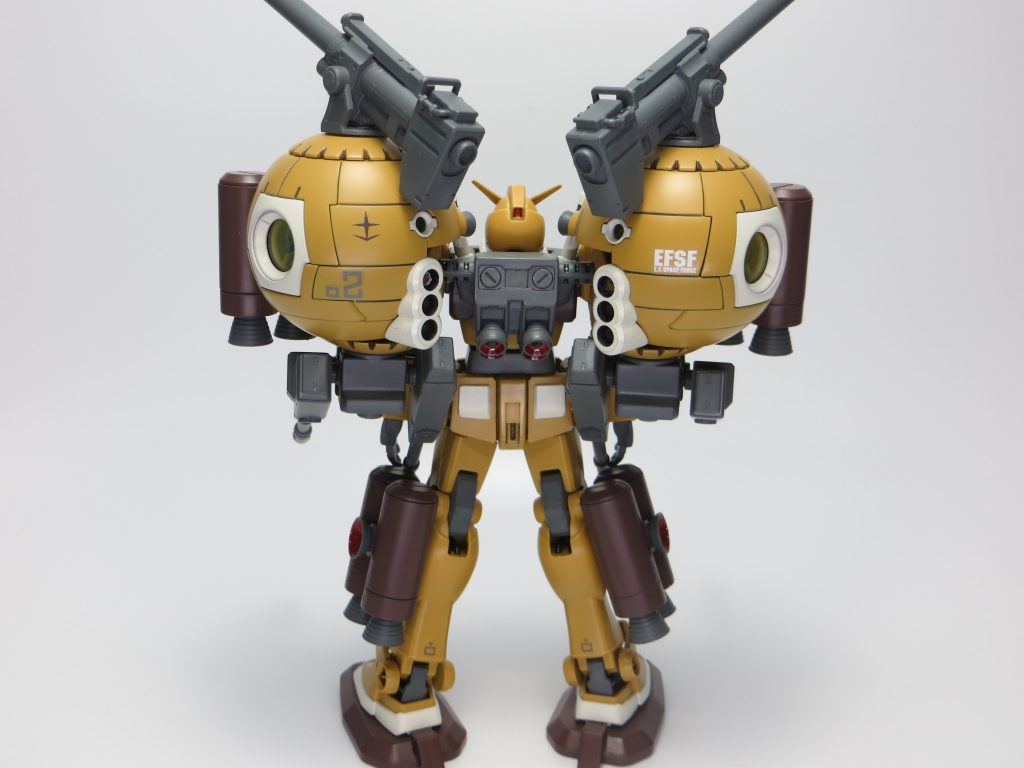 バックパックはEGガンダムのものを２重に重ねてます。