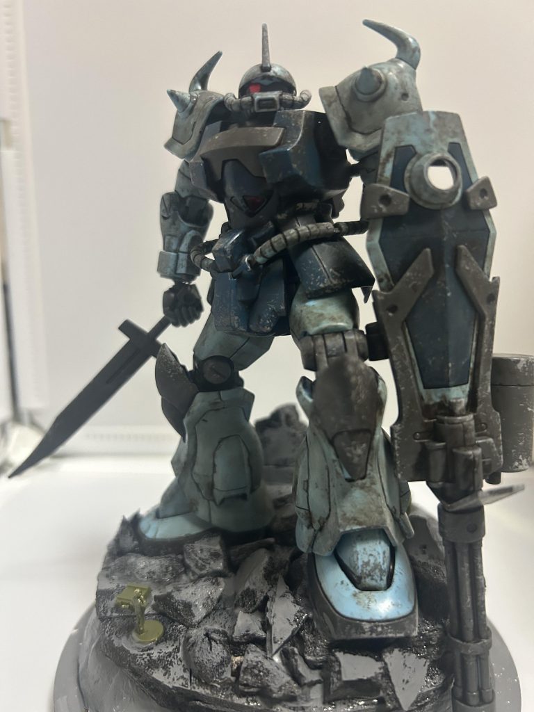 ということでお手軽に作りましたがついに完成しましたので作品に入れます〜という報告でした。今年も楽しくガンプラやっていくべ〜！それでは！