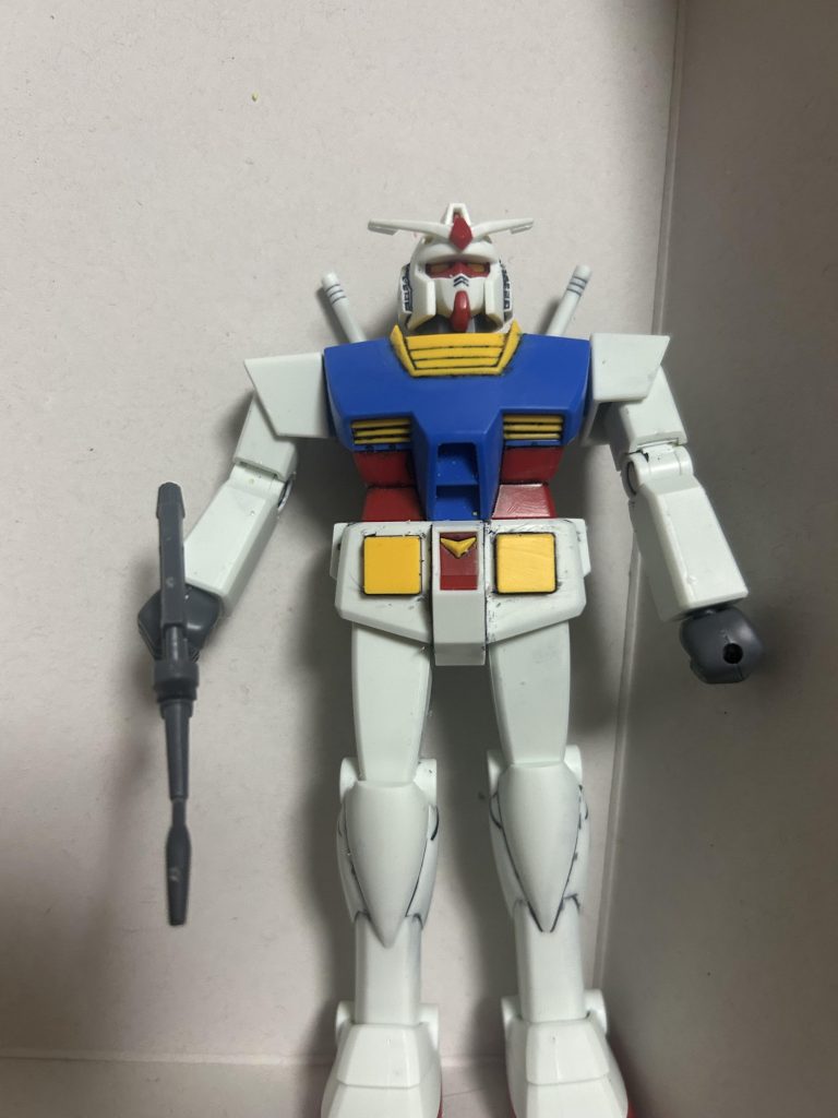 ちゃちゃっと素組みと墨入れ！これ昔の人塗ってたらしいから今のバンダイは相当進化したんだなって痛感。素晴らしいです。小さいお子さんが初めて作っても簡単かも！