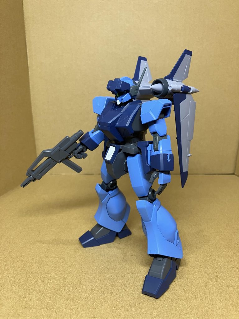 グスタフカールより軽量なジェガンにフライトユニットを装備して空中戦を行う妄想です。