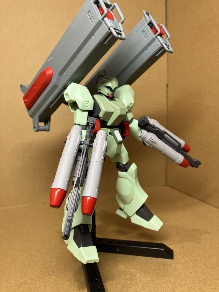 ブライトさんも核ミサイル打ってるし、ジェガンも打ってしまおう。というノリでつけてみました。