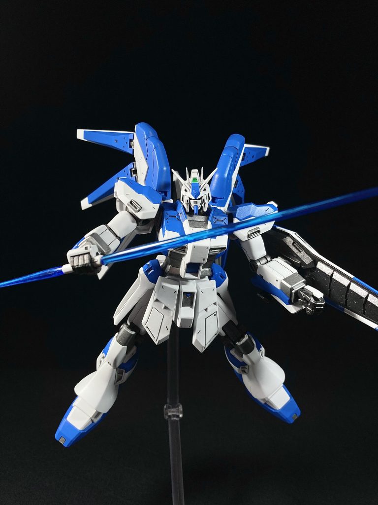 Hi-νガンダム(フィン•ファンネル強引改造)–4枚目/制作者：マイペ→すプラモ