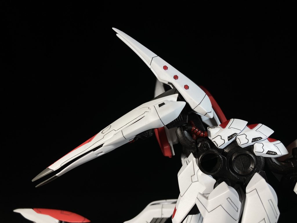 頭部の後ろを前に倒す為に上下を逆にしました。