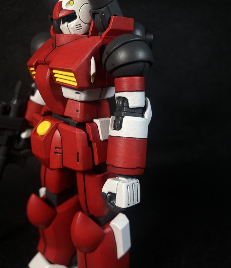 ちなみに二の腕と前腕を股にかける様に白く色分けしてる点が気に入ってます。