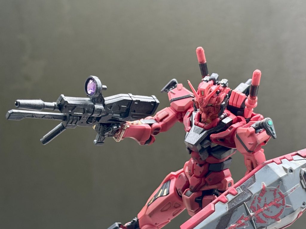 HG 1/144 赤いガンダム–2枚目/制作者：mal__tese