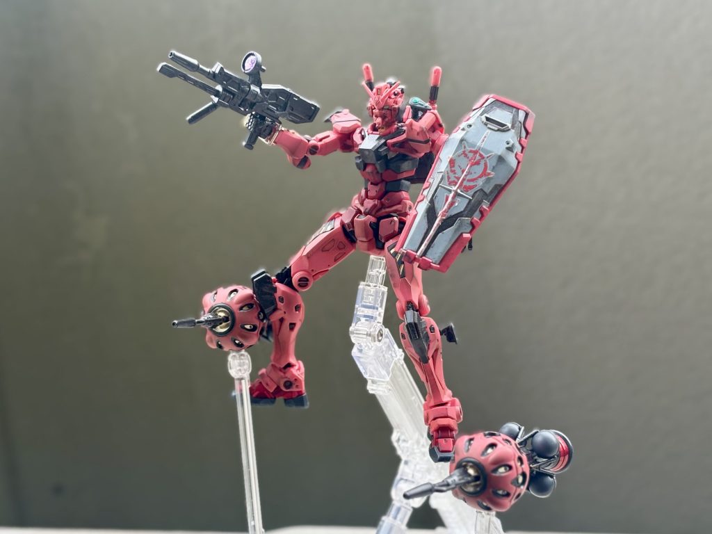 HG 1/144 赤いガンダム–3枚目/制作者：mal__tese