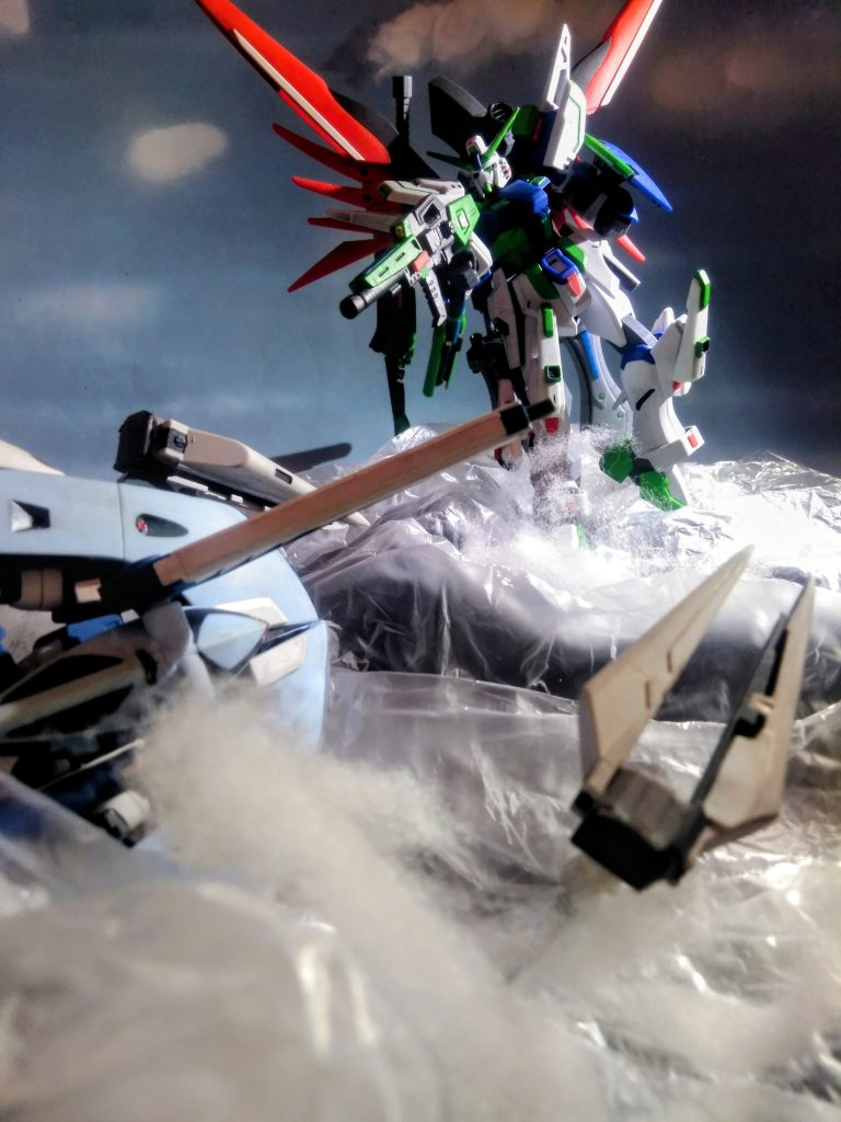 さて！｢UP主｣の『108の家訓』の中に｢｢｢お正月の三ガ日は頑張ってはイケない！｣｣｣ と、イウ項目がございます🎍😤💨→🙅🆖⤵️ですので、この三日間はダラダラと『観る専』に徹しようと考えておりました📱👀しかし！皆様の投稿を拝見して居ると、イテモタッテモいられない🧐💦　なので、他社さまの推しShotをアレンジした《《《グダグダ再現イメージShot》》》をヤッテみようと思います😚此なら作文📃カロリーは、とても控え目👍撮影状況も｢UP主｣自身で考えなくても良いので、やっぱり低カロリー😇⤴️家訓の守備範囲内かと😋