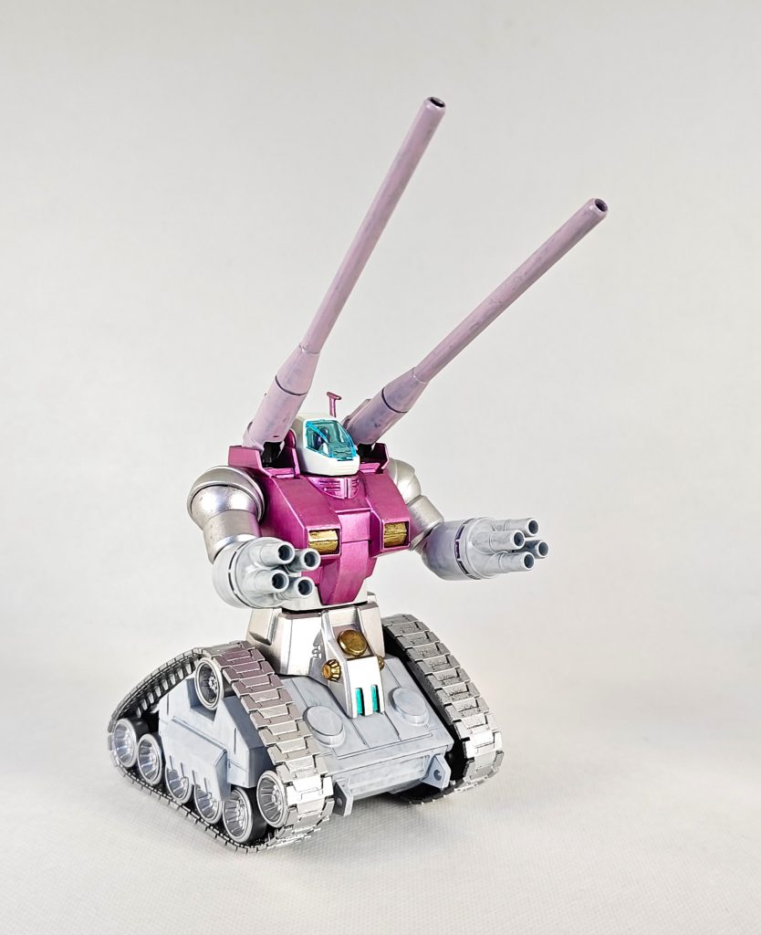 キット自体は素組です。HGナンバー一桁代という大変年季の入ったプラモですが、まったく問題の無い設計ですねぇ。