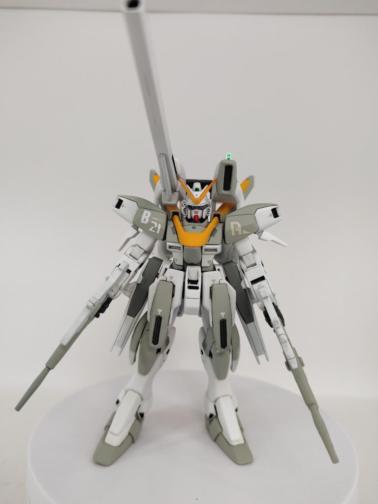 アサルトは出ていないのでウェポンセットより頭部とライフルとヴェスパーをつけて武装モリモリにしました。