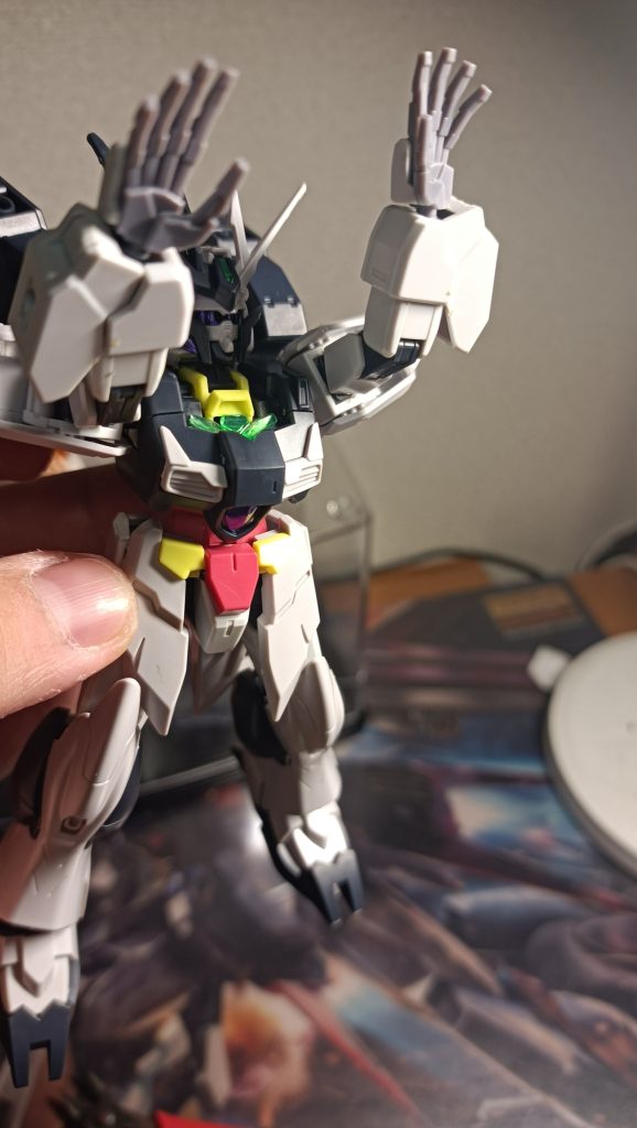 アクシズ押し風いやぁしっかしまさかフィンファンネル付いてないんすねwびっくりしたよこのままじゃニュー要素が足くらいしかないw