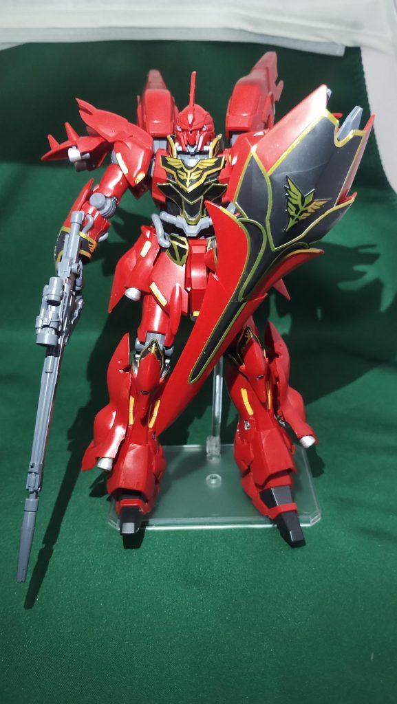 フロント近くで撮ってみるとシール感が結構強いなぁ