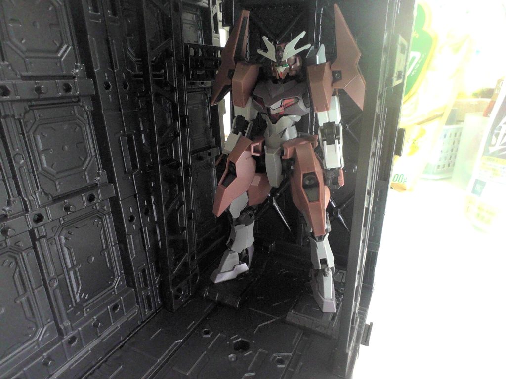 スラスターユニットフル装備状態