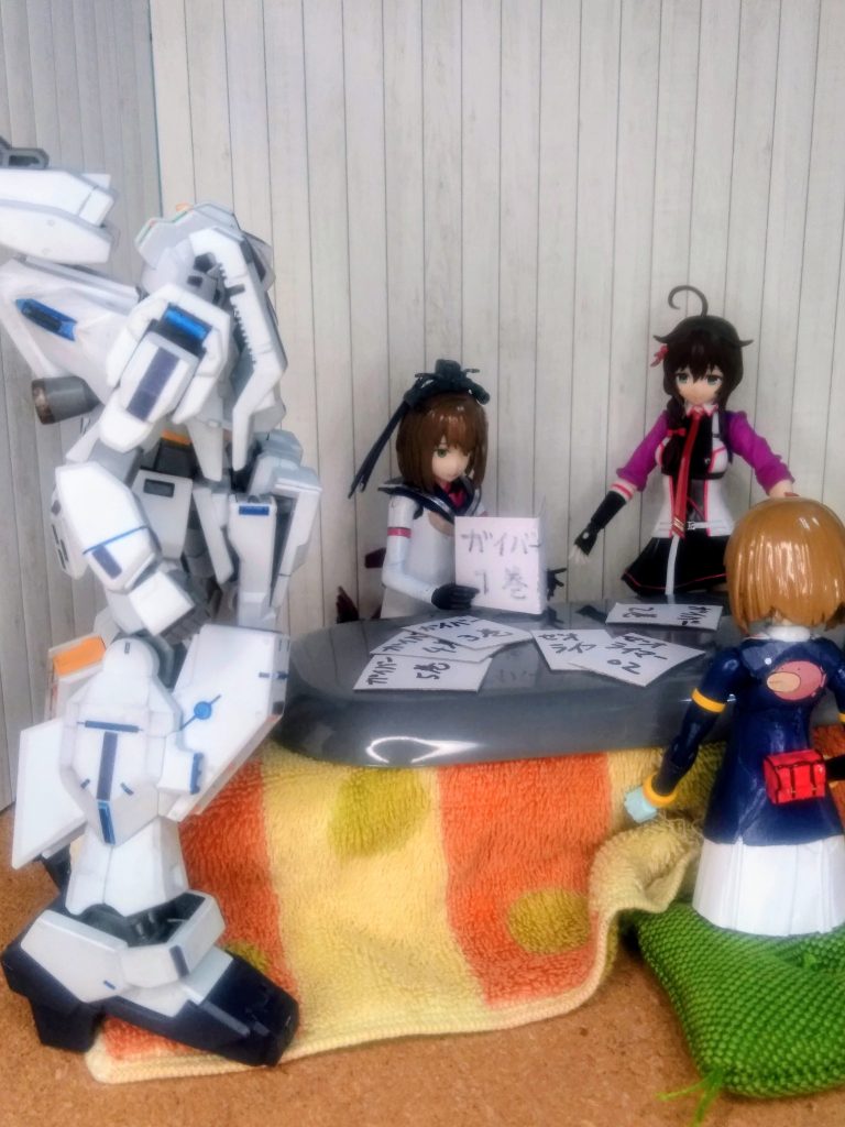 　 　『強殖装甲 ガイバー』&nbsp;『強殖装甲 ガイバー』は『高屋良樹先生』による日本のSFアクション漫画平凡な高校生である深町晶（ふかまち しょう）が、謎の生体ユニット「ユニットG」と融合して強大な力を持つ「ガイバー」となり、世界征服を企む秘密結社「クロノス」と戦う物語です。コミックのほか、OVA、劇場版アニメ、2005年にはWOWOWでTVアニメ化もされるなど、様々なメディアで展開されています。掲載誌の状況『ガイバー』は『月刊少年キャプテン』の休刊（1997年）、『月刊エースネクスト』の休刊（2002年）など、連載媒体の都合で中断を余儀なくされており、2007年に『月刊少年エース』で連載再開後も、休載は多く、特に2016年7月号から現在まで長期間の休載が続いていて、再開の目途は立っていないです。&nbsp;&nbsp;『休載期間の記録は｢HUNTER×HUNTER｣と、ドッチガ凄い？』(演:ﾕｷｶｾﾞｶｲﾆ)『作者先生については、叡知な漫画家🔞｢ちみもりを｣をペンネームとして、執筆した｢冥王計画ゼオライマー｣をご存知の方が多いかもね』(演:ｼｸﾞﾚｶｲｻﾝ)『とうでもイイけど｢UP主｣は｢冒険野郎マクガイバー｣が大好きだったﾝだって』(演:ｸﾞﾝｼﾝ ﾆｼｽﾞﾐ ﾄﾞﾉ)