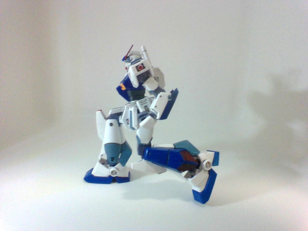 ガンダムNT-1–4枚目/制作者：粗茶