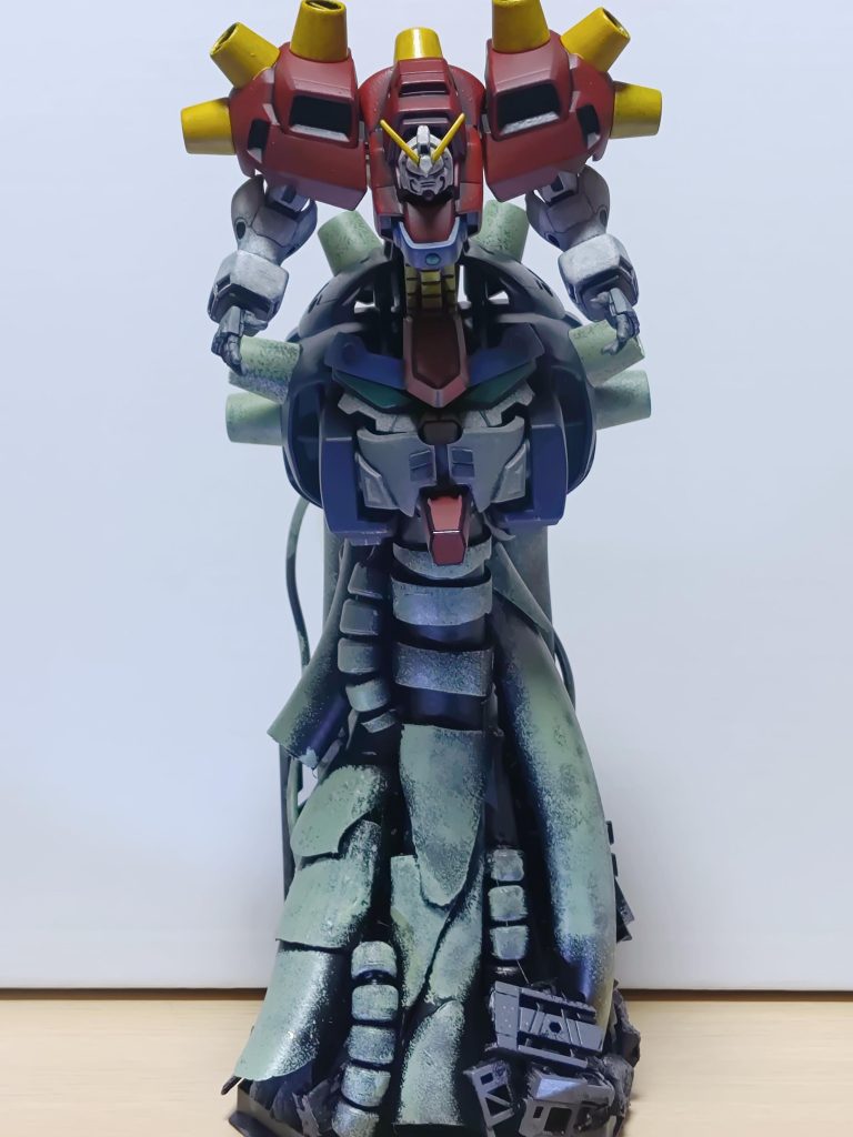 完成とてもいい感じに出来ました。 &nbsp; &nbsp; &nbsp; &nbsp; &nbsp; &nbsp; &nbsp; &nbsp; &nbsp; &nbsp; &nbsp;＼(^o^)／スポンジ塗装と筆塗りがいい味を出していて良かったです。スポンジ塗装は厚塗りでデビルガンダムの自己再生をイメージして見ました。