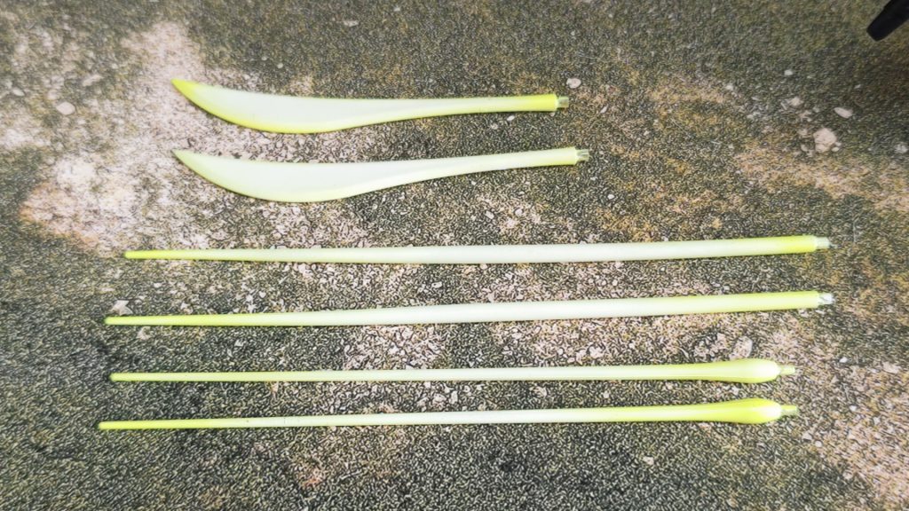 作品名：ビーム刃のこと💦<p>皆様ビームサーベルとかの刃はどんな処理をされてますか？ 私は白と蛍光カラーでグラデーションしています💦</p>
