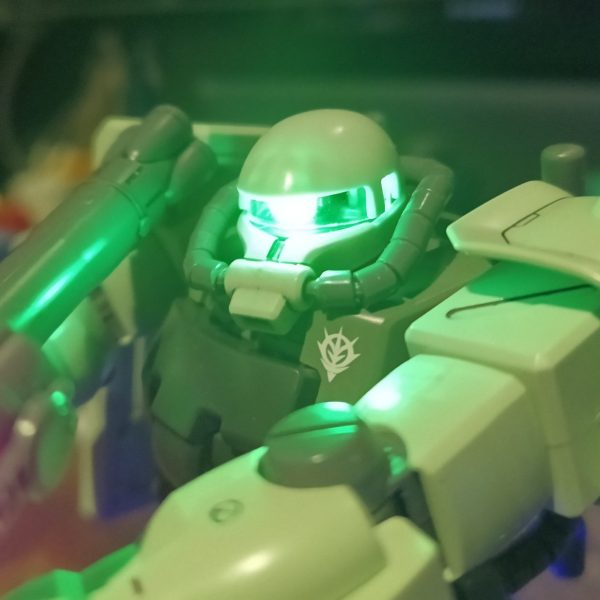 MG ザクIIF2 LED組込み