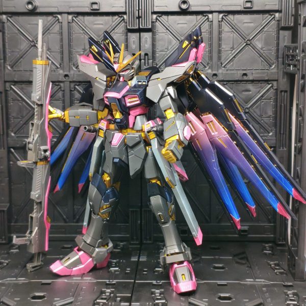 PHANTACI風塗装 STRIKE FREEDOM GUNDAM