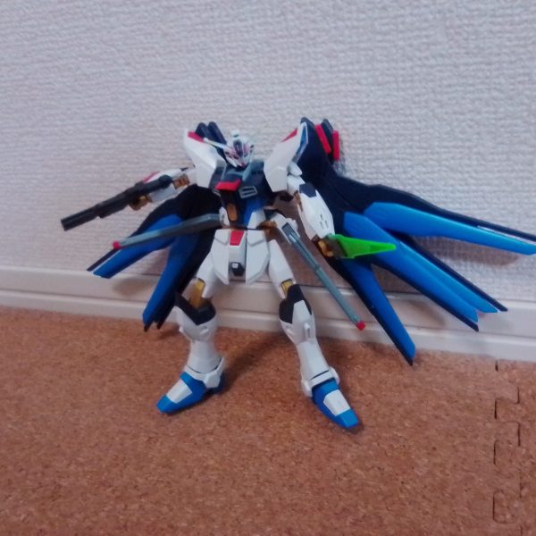 飛翔型近接戦専用ガンダム