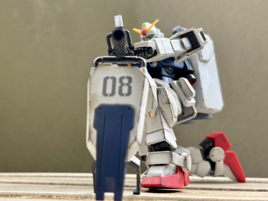 定番の射撃ポーズで！