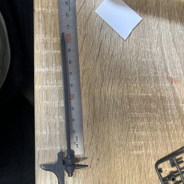 RGブラストインパルスの対としてHGのアビスガンダムを改造中顔がbsだったのでちょっとメリハリ利かせるようにしてます。胴体延長と関節部分の可動域を増やすためにEGストライクに犠牲になってもらいました。（6枚目）