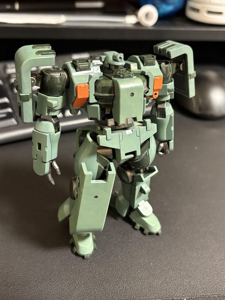 塗り分けが酷すぎたのでやり直しました。