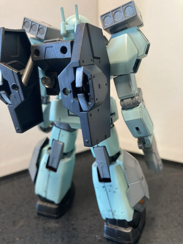 バックパック。バックパックは過去作のユーゴー改のものをそのまま流用しました。