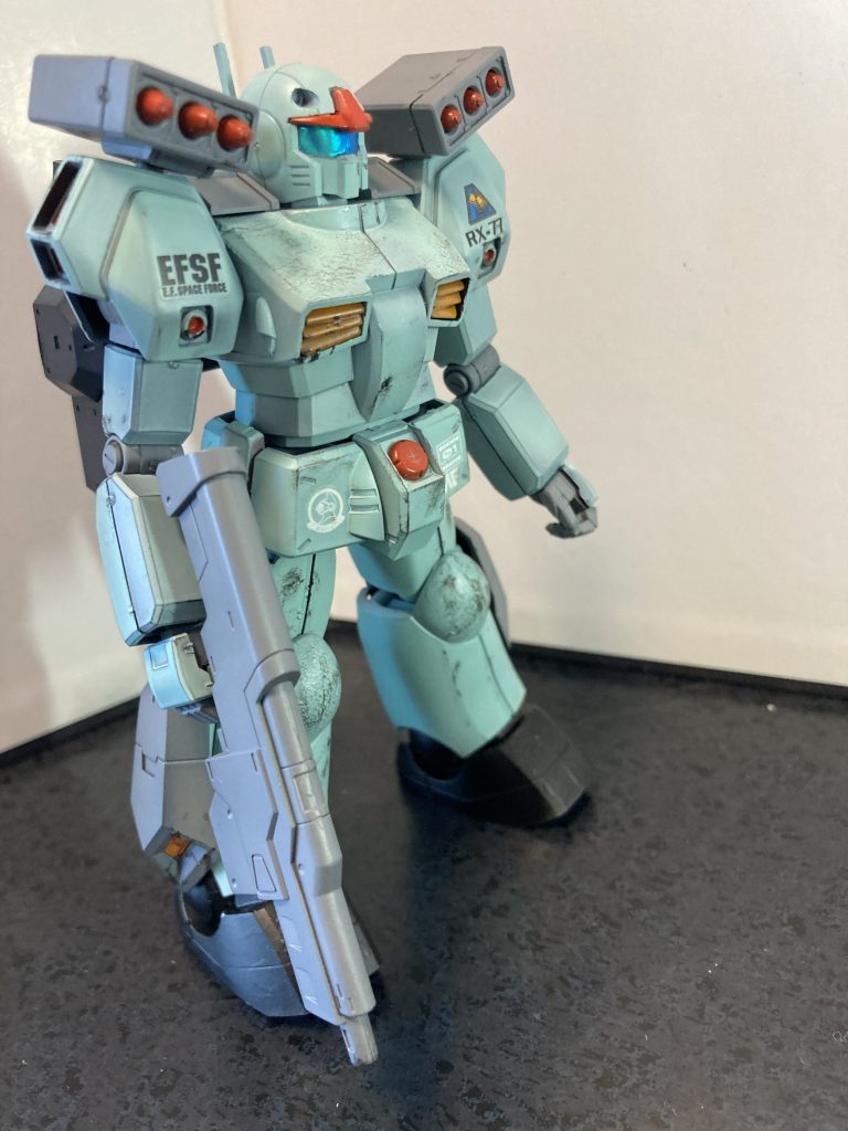 武器がなかったのでライフルは適当なものを持たせてます。