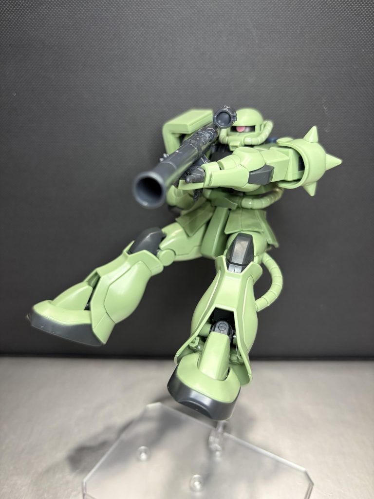 ほぼ素組のリバイブザク–3枚目/制作者：匿名