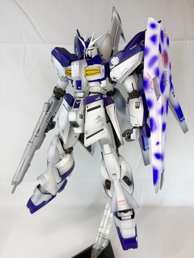 通常のHi-νガンダムこのカルピスシールドも今回挑戦してみたかったひとつ