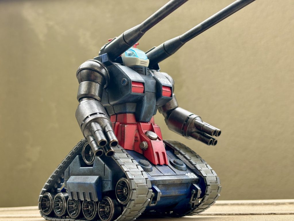 いつものコトブキヤの丸モールド、少しスジボリ、余ったパーツを付けてお手軽ディテールアップです。