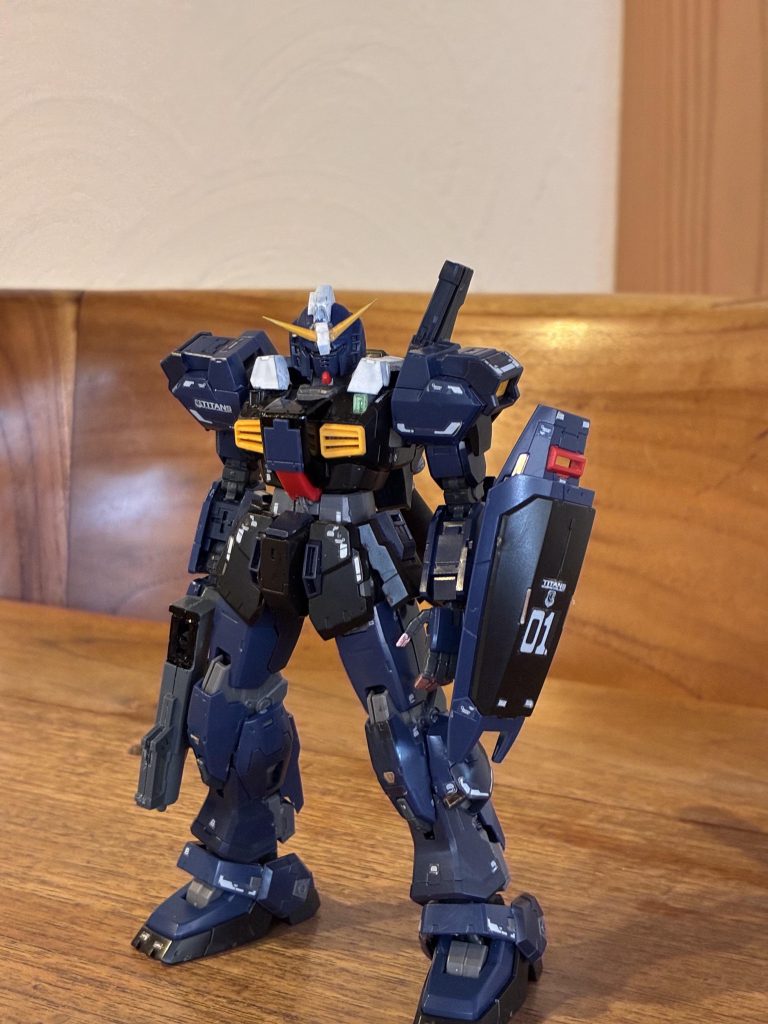 プロポーションを少し変えました。プレバンでヘイズルの予約をずっと待ってますがずっと品切れなので我慢できず作ってしまいました笑