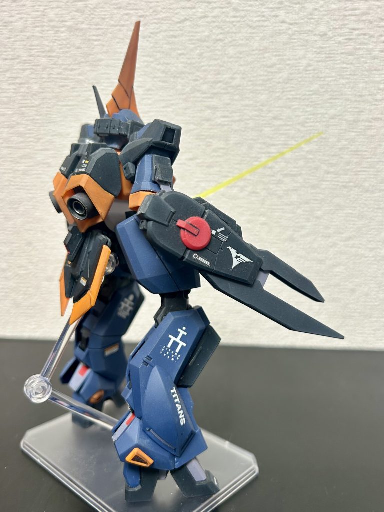 右側。デカールをもう少し追加しても良かったかなと思います。