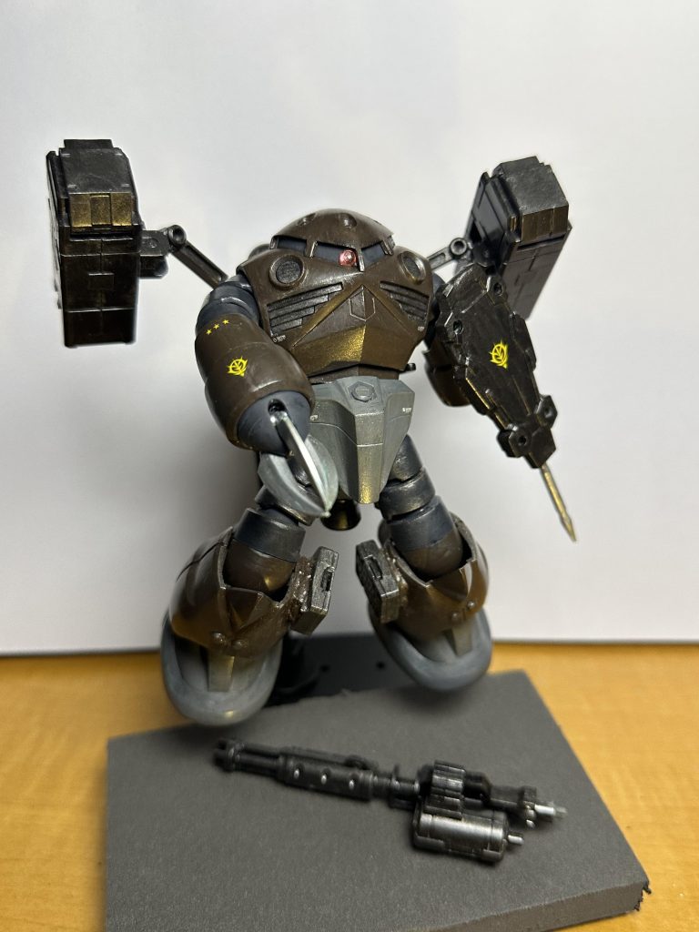 弾切れしても大丈夫〜シールドは磁石仕込んで付けてます