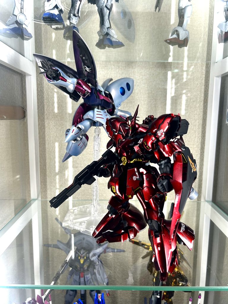 サザビーと並べてフィニッシュ！いつかMGのキュベレイにも挑戦したいですね！短いですが今回は以上です、ありがとうございました‼️