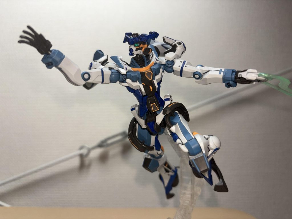 ジーンのザクを斬りに行くガンダムの真似