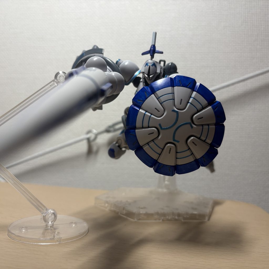 でも個人的には、甲冑を着込んだ騎士のイメージはランスですかね。なのでGQ版ギャンが私の中では、モチーフ元に近いですかね。