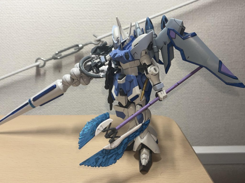 まあ、せっかくなのでハクジも持たせてみましたよ。でも驚きました！　こちらのシュトロームさんは…