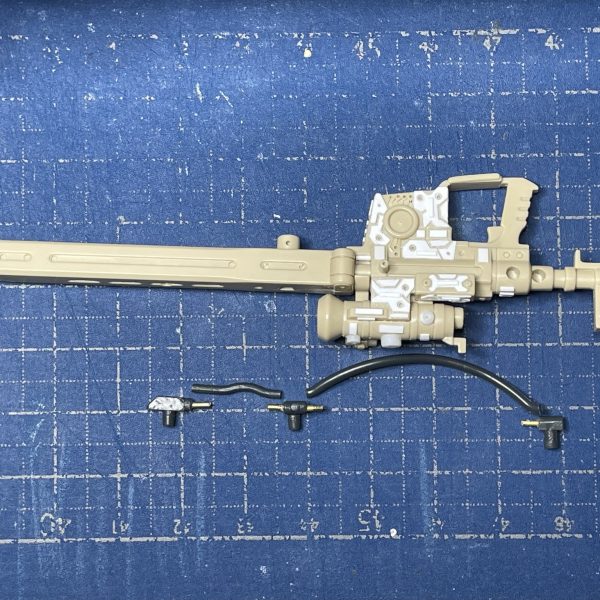 HG ザクⅠスナイパータイプビームライフルディテール追加、ケーブルをスプリングに変更パワー&精度強化仕様という狙いですが🤔（3枚目）