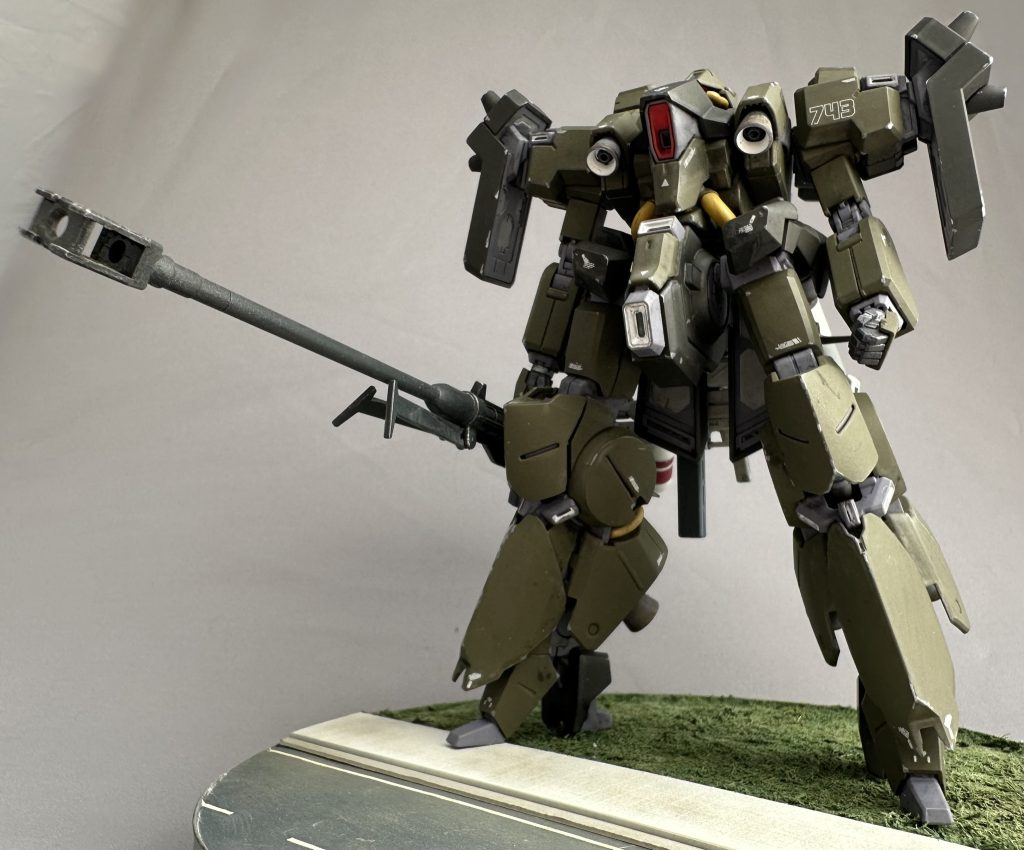 煽りの1枚第4世代MSっていう感じがします。なんでも「リーベン」中国語で「日本」という意味があるそうでとなると、リーベンウルフは「ニホンオオカミ」というダブルミーニングがあるとの説も最後までお付き合いいただきありがとうございました！