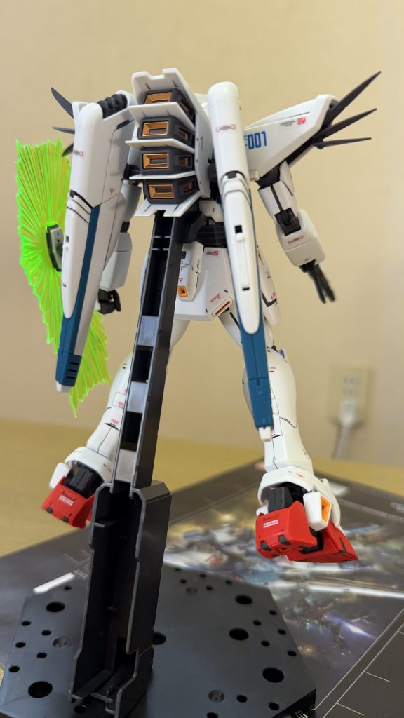 V.S.B.Rユニットの下側のゲート跡が少し目立つ...。