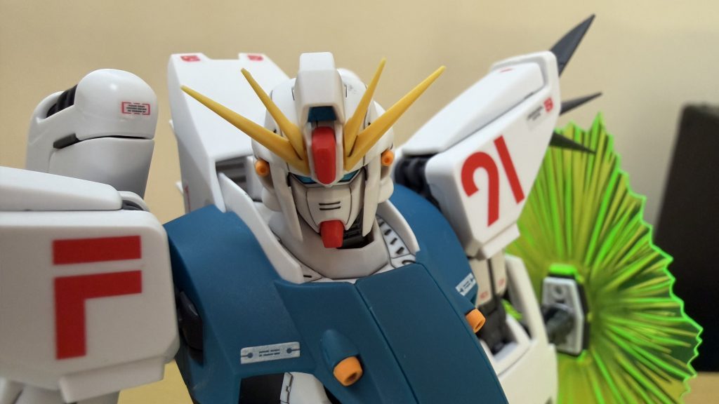 なかなかな男前なツラですな。