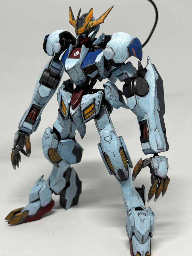 部分部分で見ると大分塗りは汚いですが、それも味ということで‥