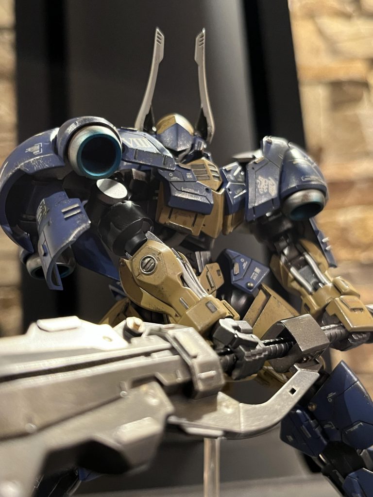 お次はアップして撮影！ 今回実は分かりにくいですが頭部のクリアパーツをプラ板で自作してみました(ᐡ• ·̫ •ᐡ)