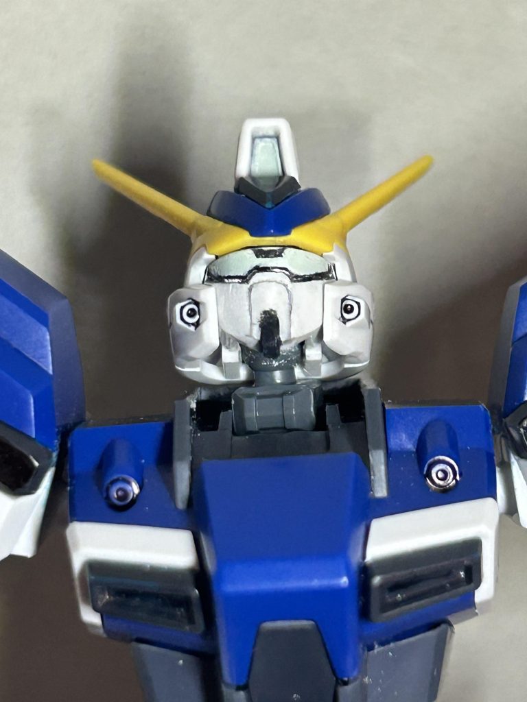 首のボールジョイントはENTRYグレードストライクのを使いました。