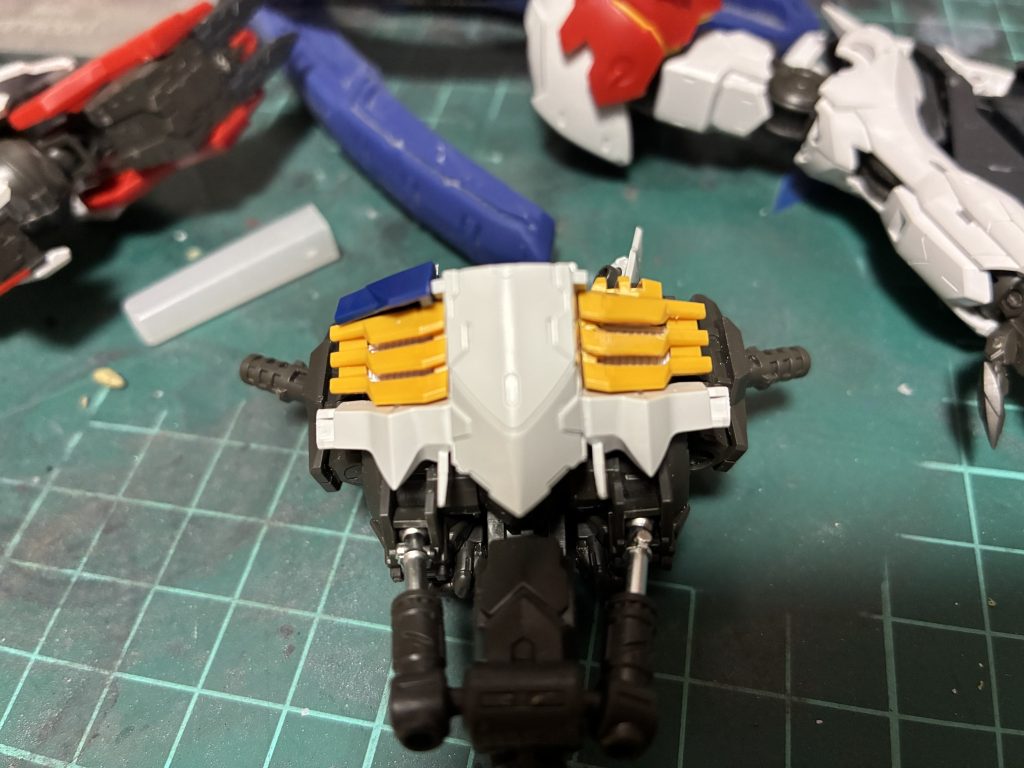 ⬜️胸ダクト削り込んで中が少し見えるように整えました。