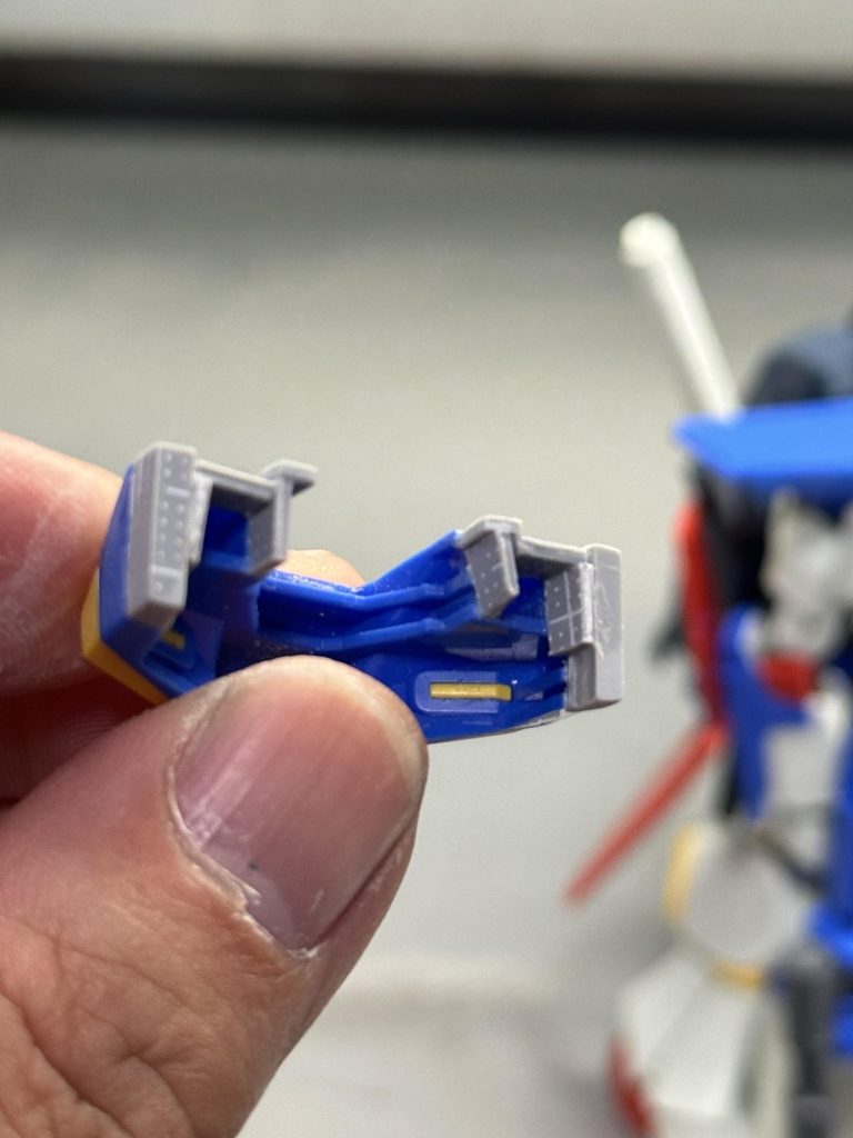 胸パーツは3mm延長、この後サイドを元のプラ厚み分削りました。