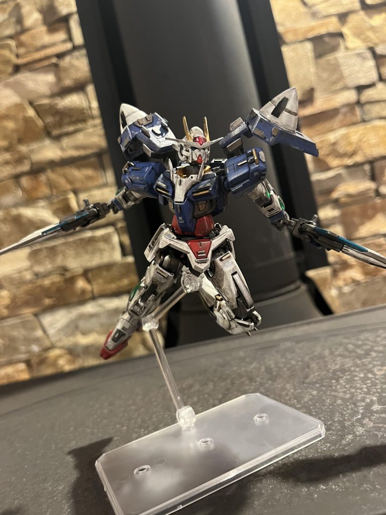 そして今回少し改造もしてます✨ したことはこんな感じです(๑•̀ㅁ•́ฅ✨ ・顔の小顔化 ・胴体の延長 ・アンテナのシャープ化&延長 と言った感じです(´・ω・`)