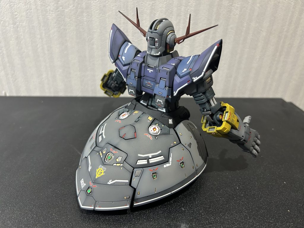 教育テレビに出てきそうな腰ディテールはなんなんだ？